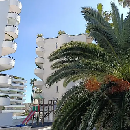 Completo Con Piscina, Salou, Spain
